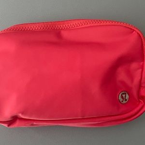 NWT Lululemon Belt Bag